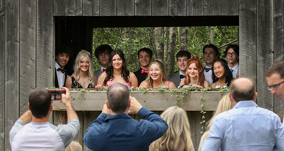 KV Prom-8014
