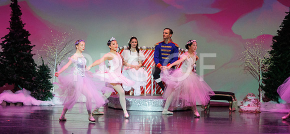 Nutcracker24-1211