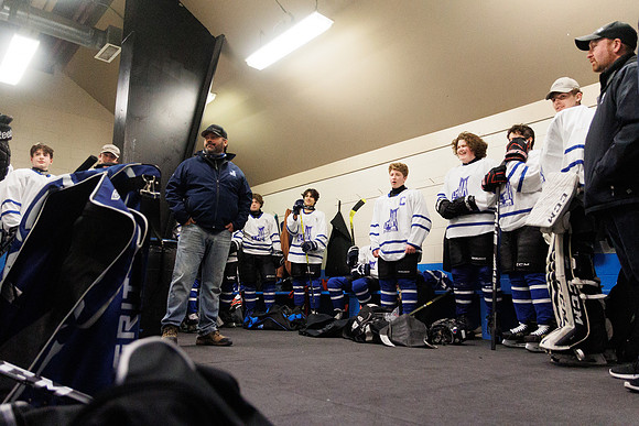 Seniors hockey-7071