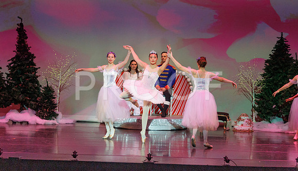 Nutcracker24-1200