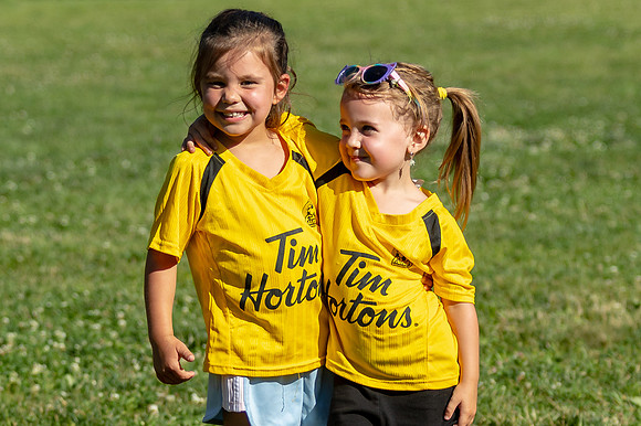 hugs-0564