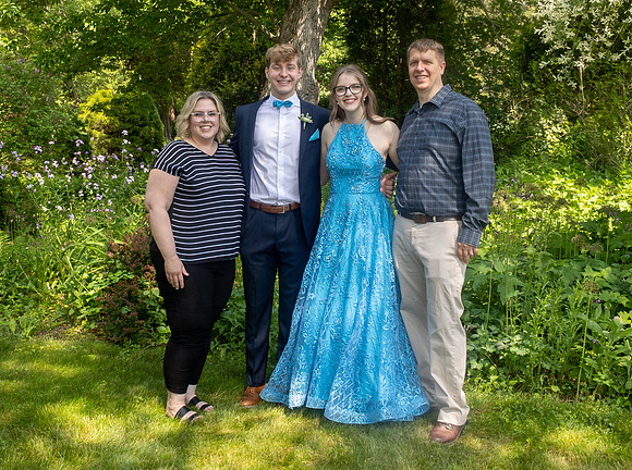 Prom-9819